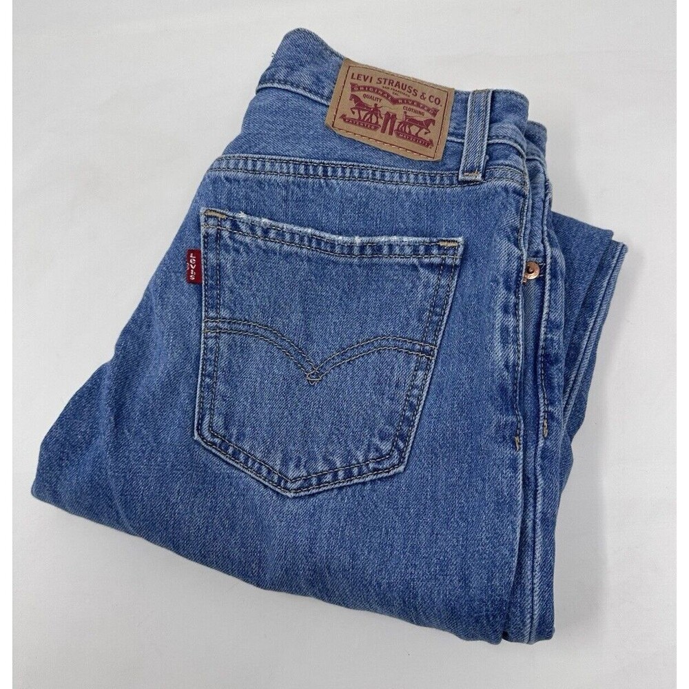 Levi's Women's Straight Leg Jeans - Classic Blue